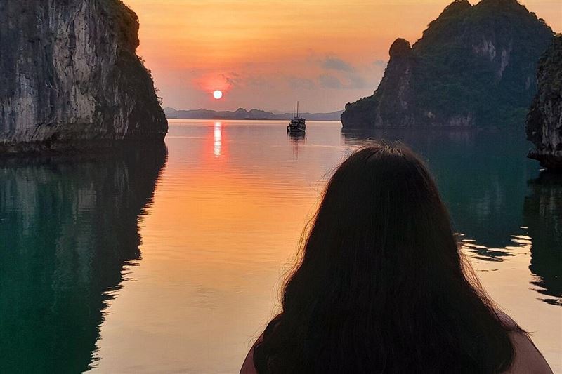 Renea Cruise - Boutique Overnight Cruise in Bai Tu Long Bay (2D1N)